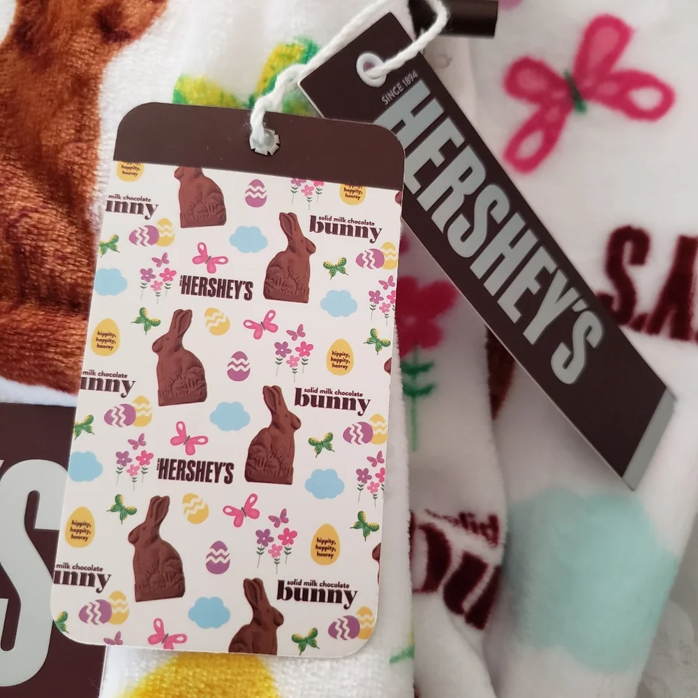 Hershey's Easter Bunny White Oversized Plush Throw Blanket 50x70 NWT